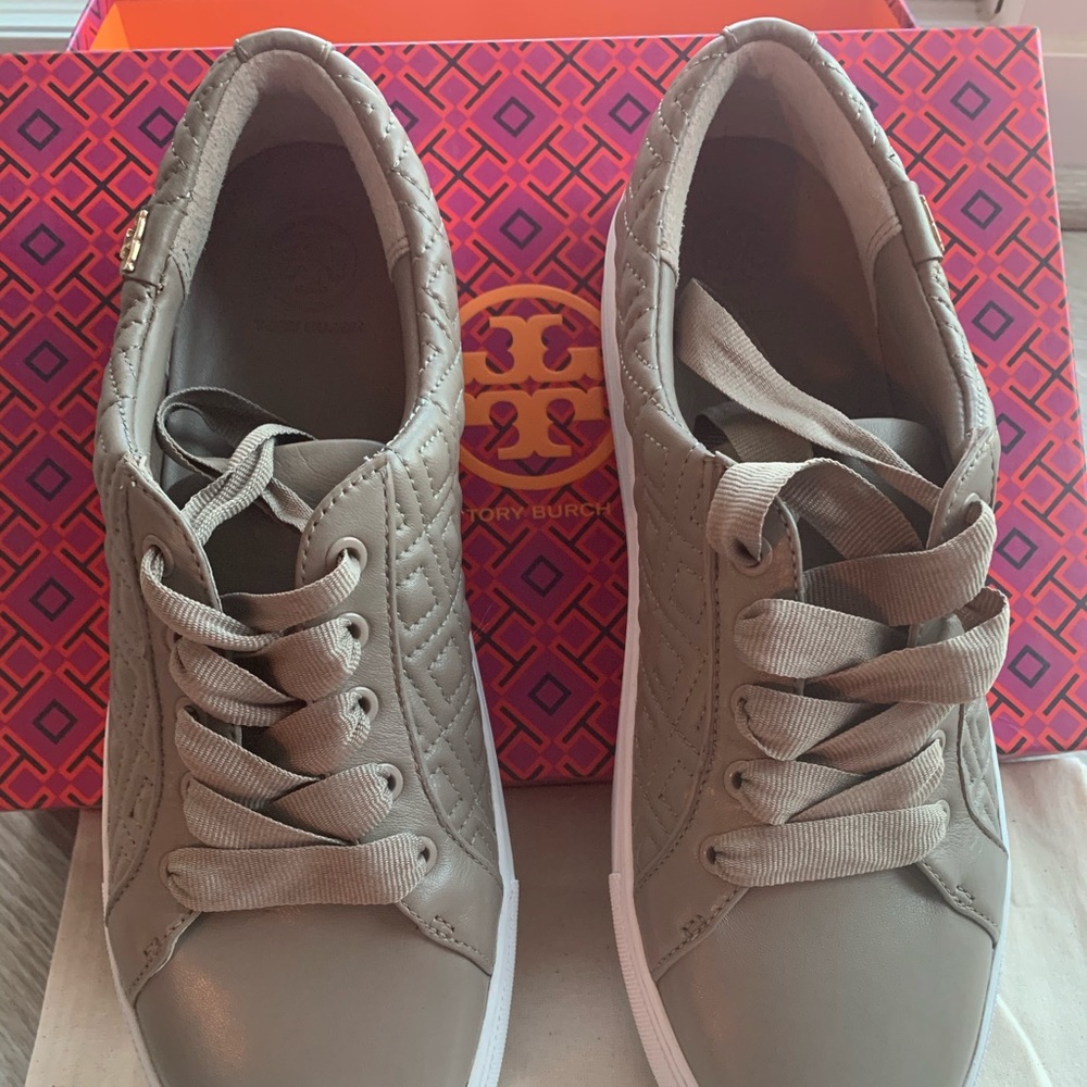 Authentic NIB Tory Burch Quilted Ted Sneakers